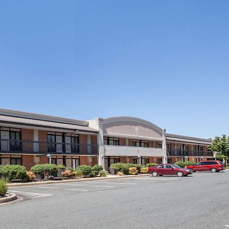 Perryville Hotel 外观 照片